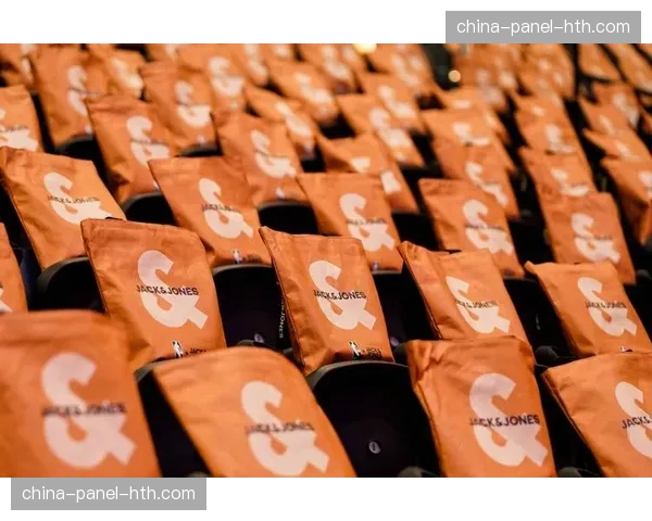 球衣赞助合同进入谈判周期,多支NBA球队寻求新合作伙伴 球衣赞助合同进入谈判周期,多支NBA球队寻求新合作伙伴