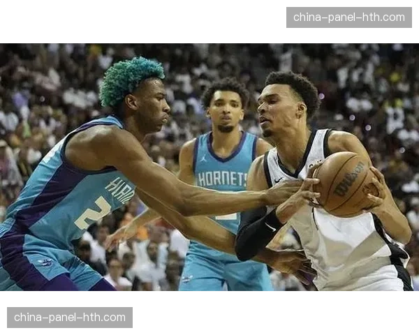 通讯：从数据看变化，文班亚马四月以来将中远投命中率提升了7个百分点